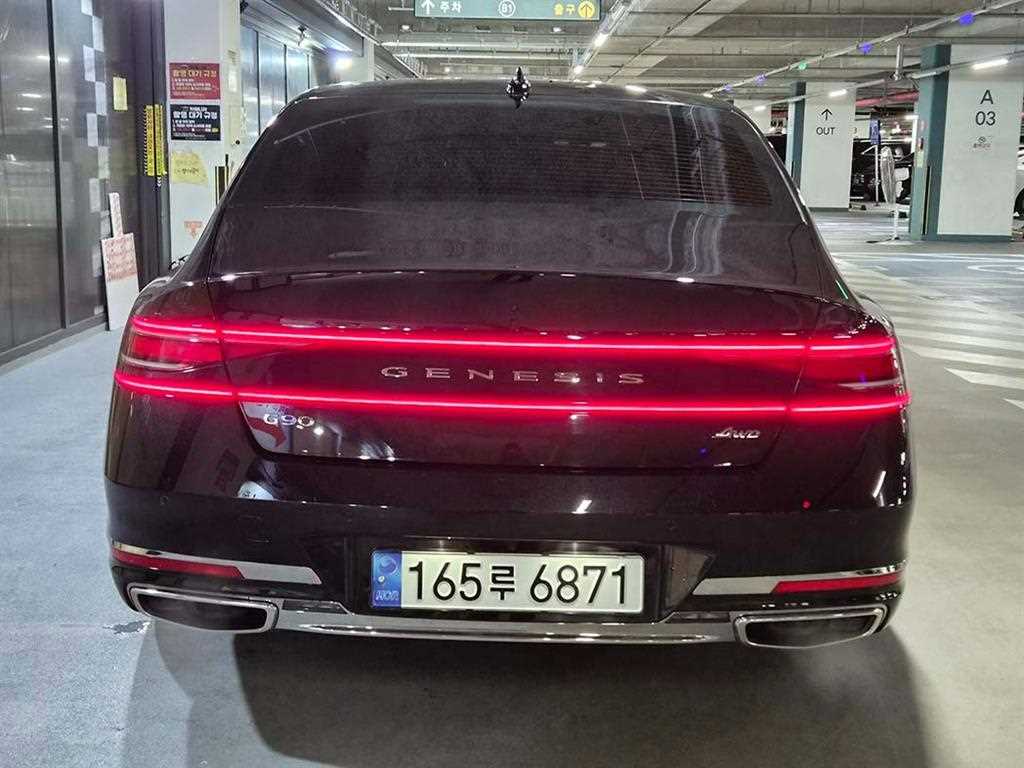 Genesis G90 - Vista 5