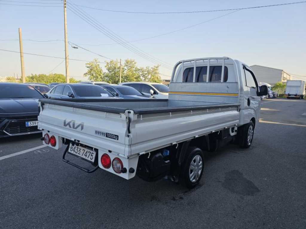 Small Truck Cargo (small) - Vista 4