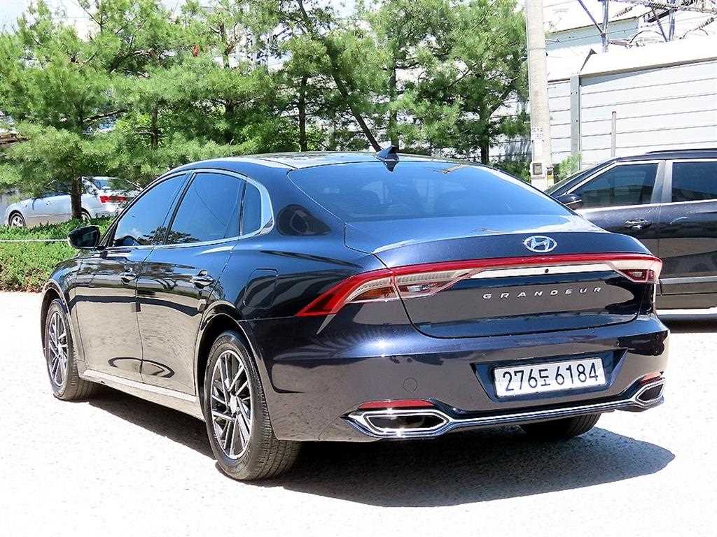 HYUNDAI Grandeur - Vista 3