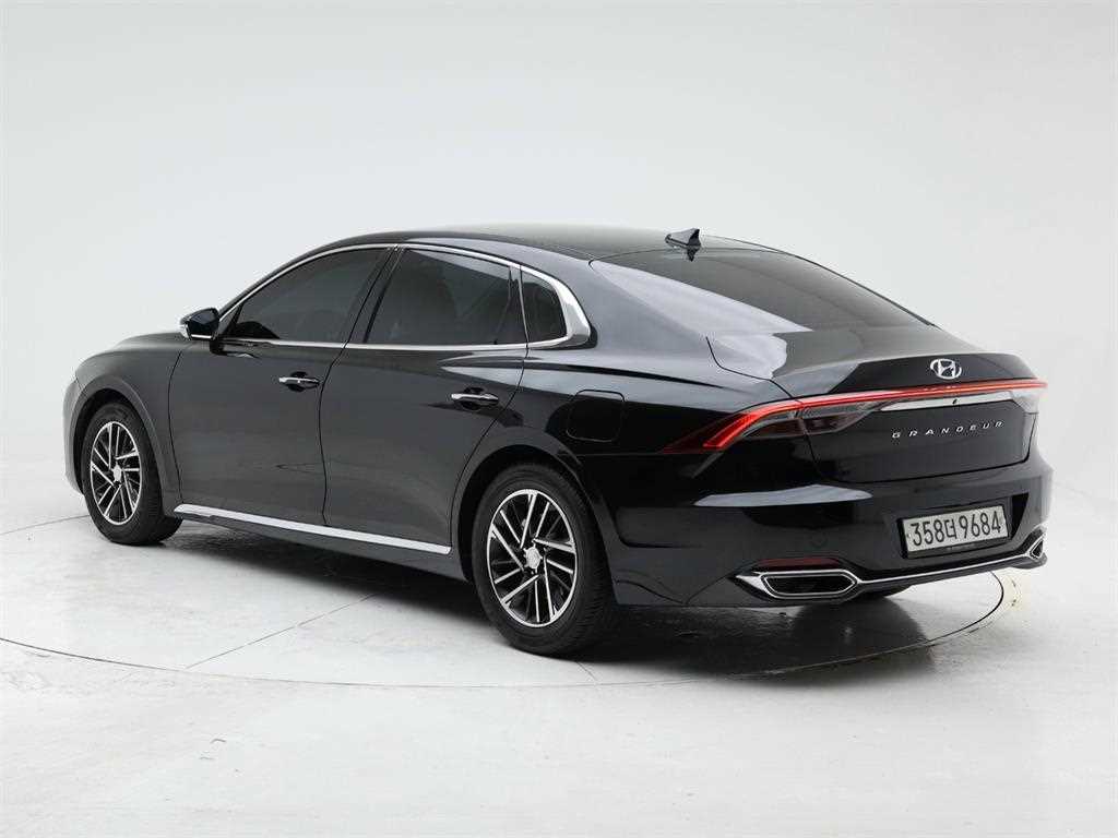 HYUNDAI Grandeur - Vista 4