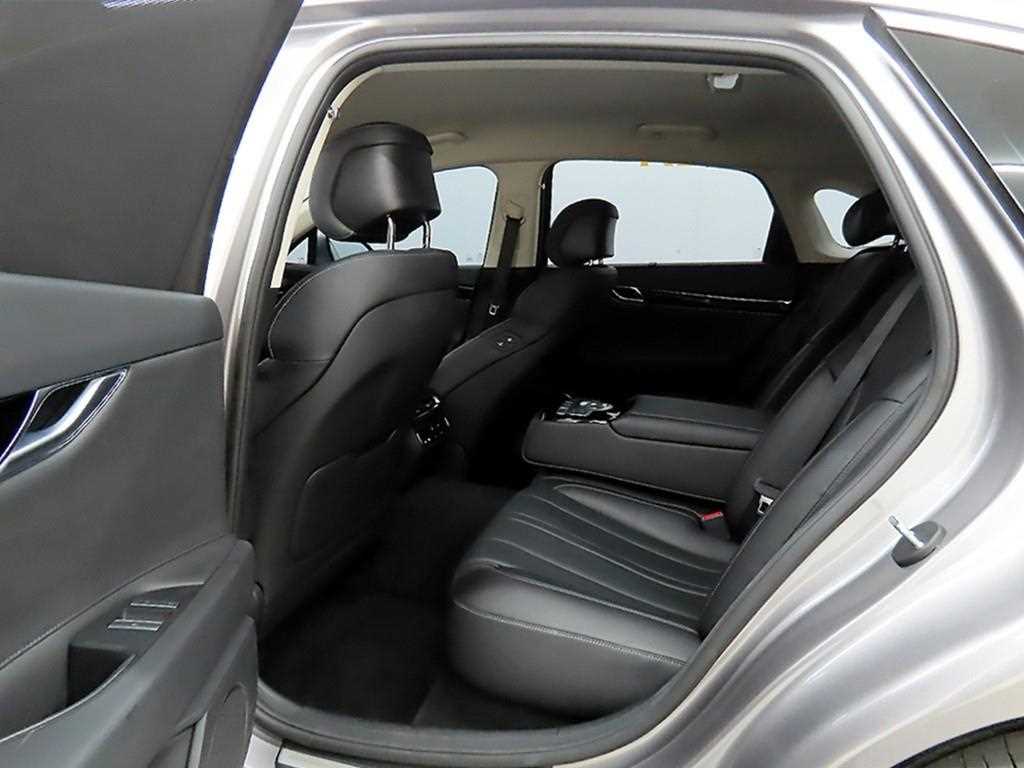Genesis G80 - Vista 6