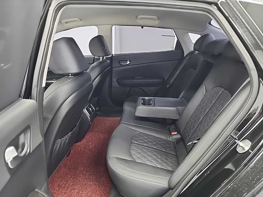 KIA K5 - Vista 12