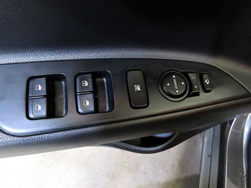 KIA Stonic 2018 Gris - Importación desde Corea - HF Imports Iquique - Foto 13