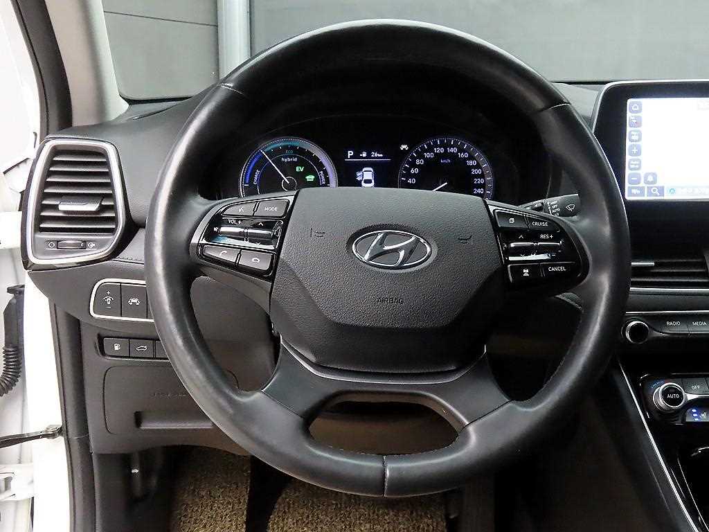 HYUNDAI Grandeur - Vista 9