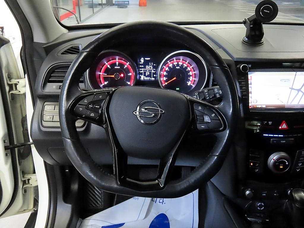 Ssangyong Tivoli - Vista 8