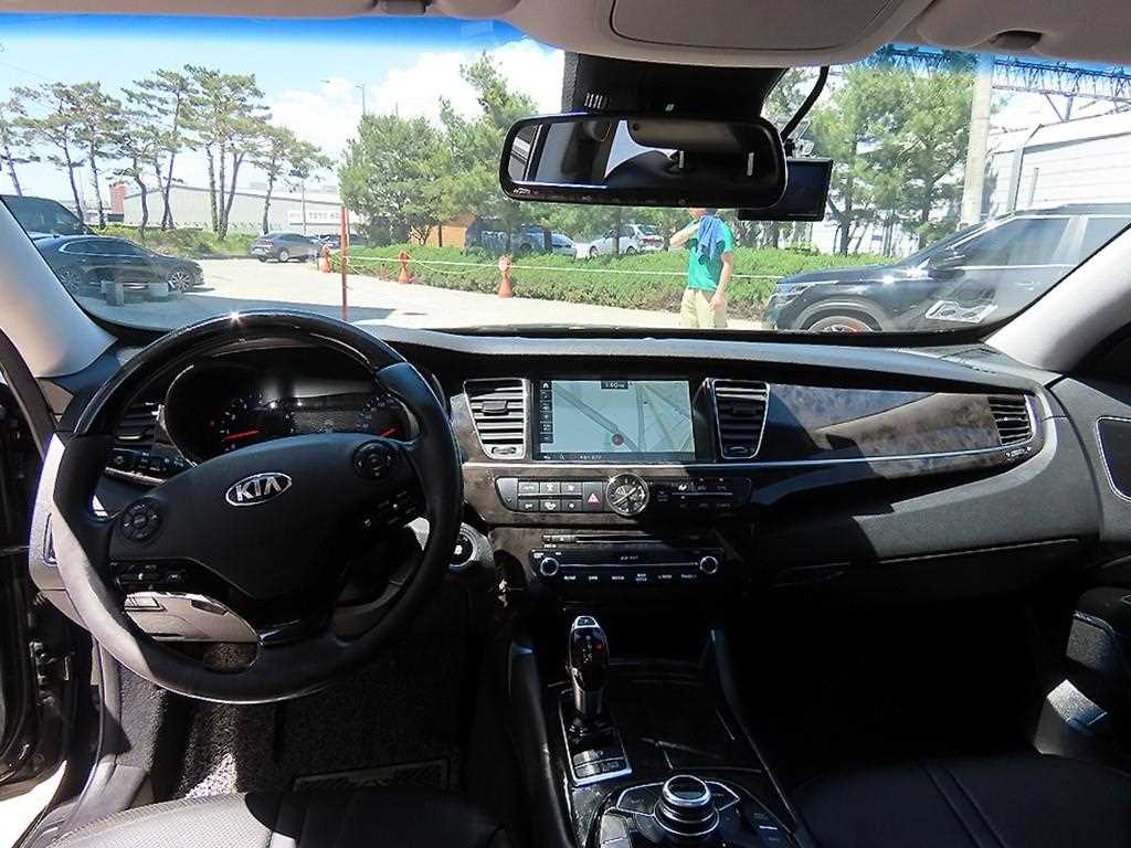 KIA K9 - Vista 7