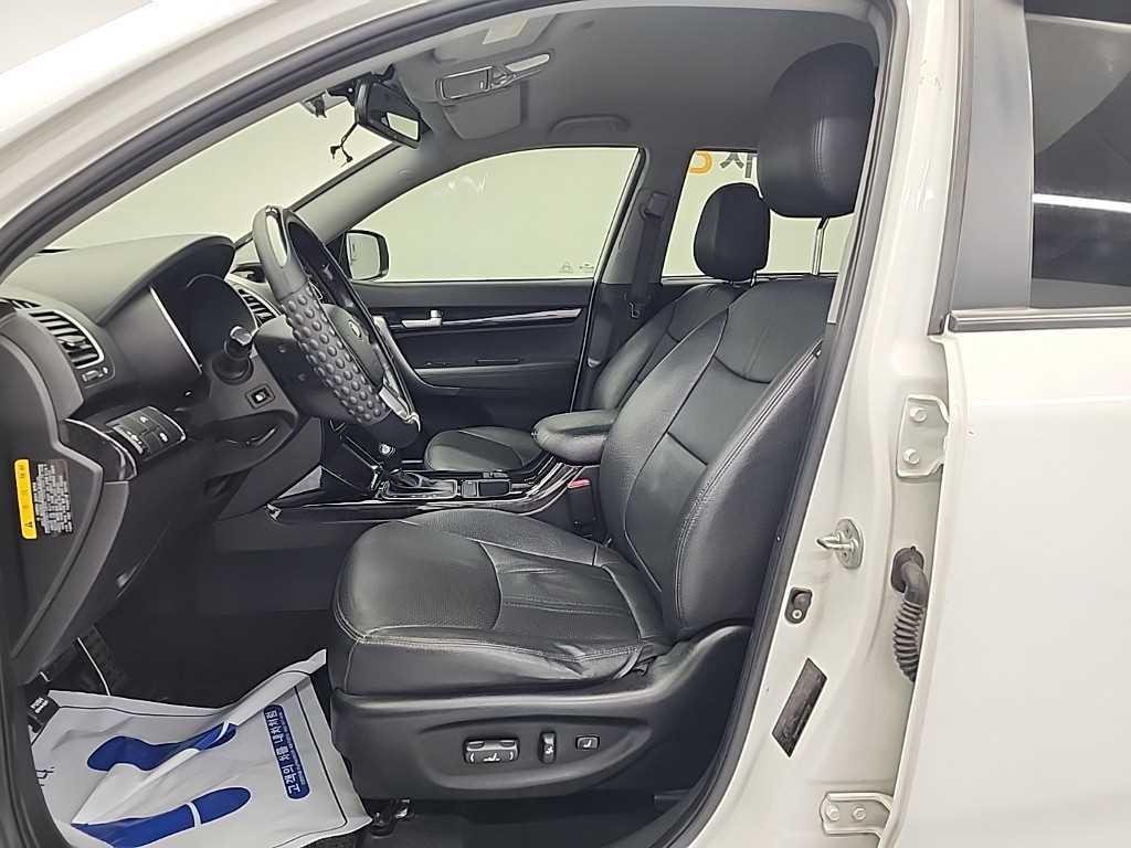 KIA Sorento - Vista 11