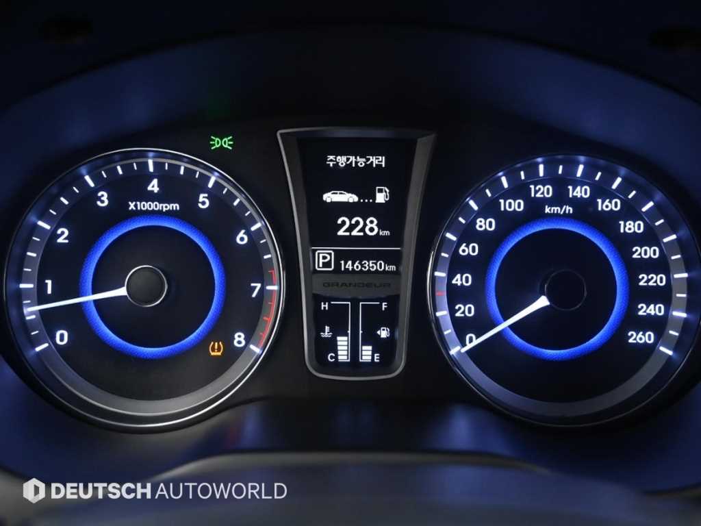 HYUNDAI Grandeur - Vista 8