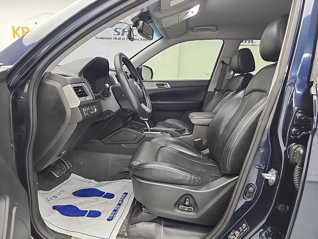 Ssangyong Rexton - Vista 11