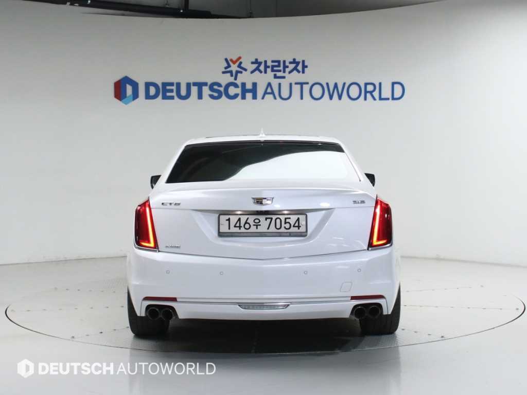Cadillac CT6 - Vista 4