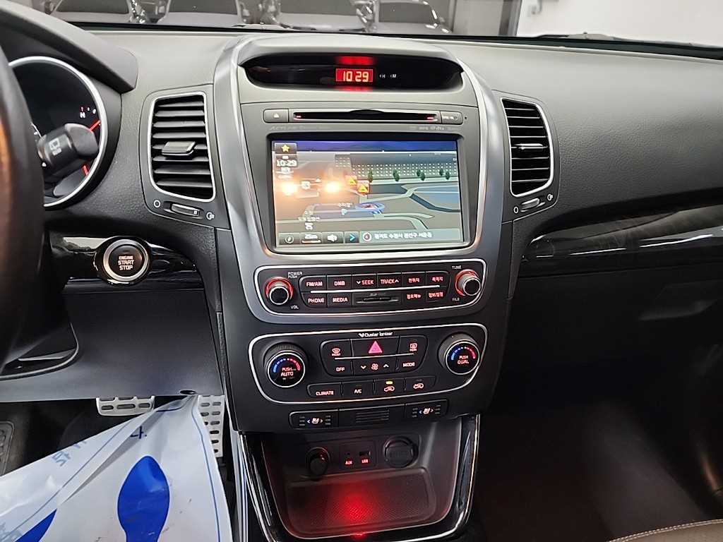 KIA Sorento - Vista 10