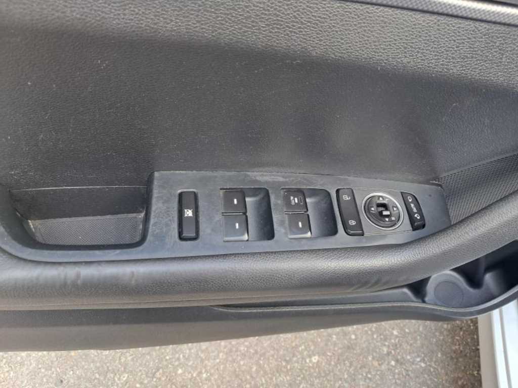 HYUNDAI Sonata - Vista 7
