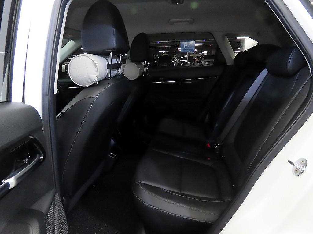 KIA Seltos - Vista 7