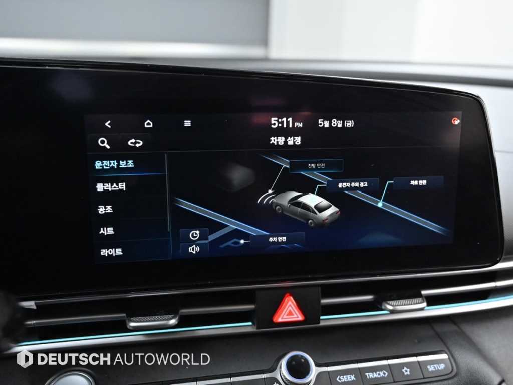 HYUNDAI Avante - Vista 9