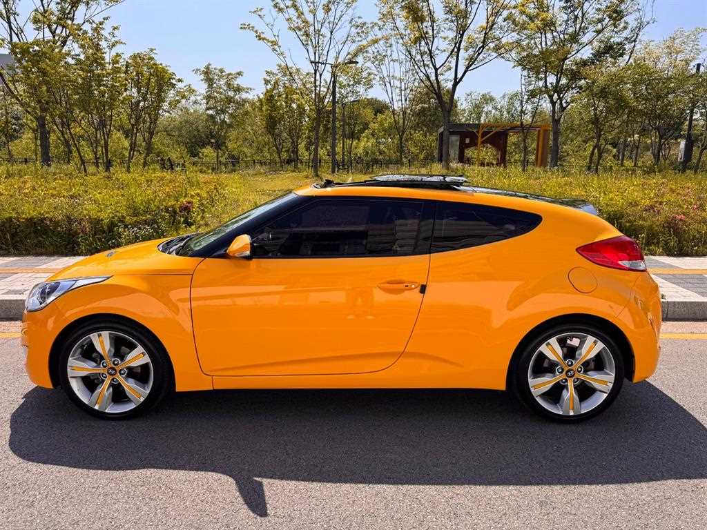 HYUNDAI Veloster 2014 Amarillo - Importación desde Corea - HF Imports Iquique - Foto 1
