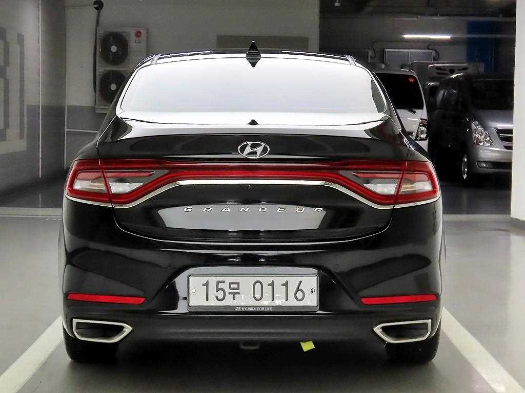 HYUNDAI Grandeur - Vista 3