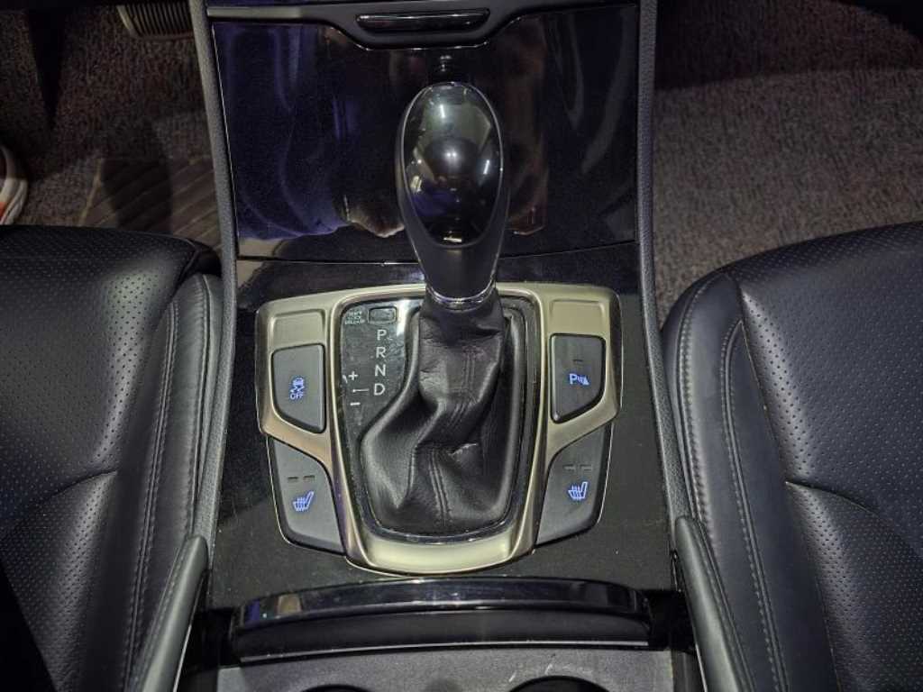 HYUNDAI Grandeur - Vista 8