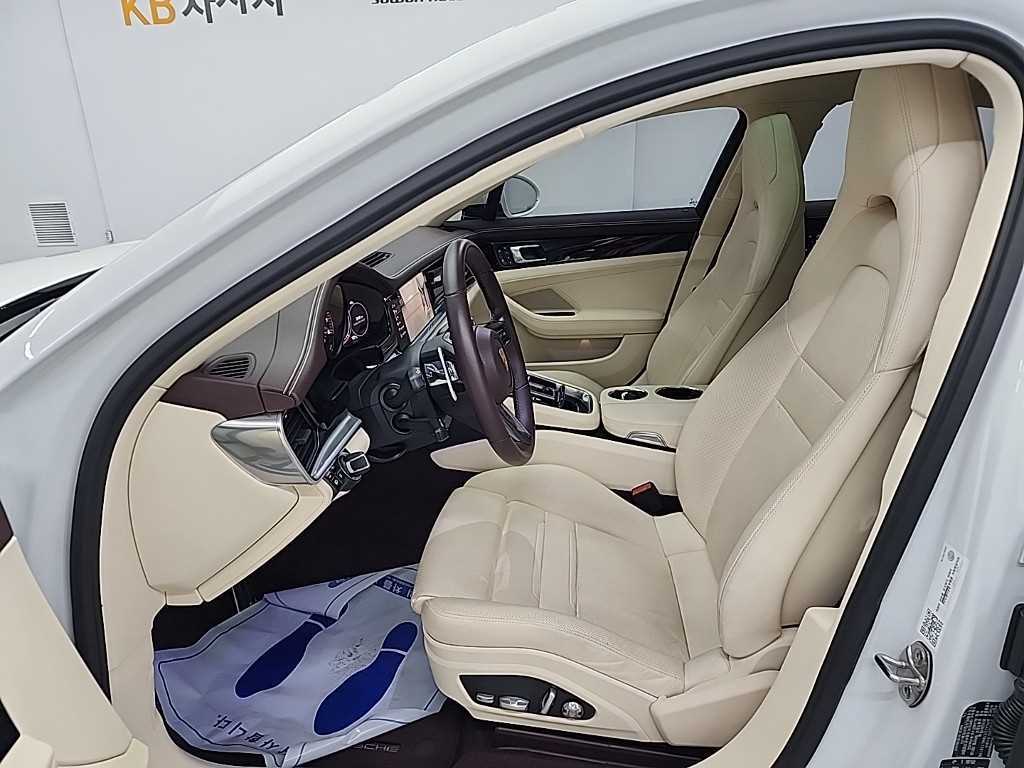 Porsche Panamera - Vista 11