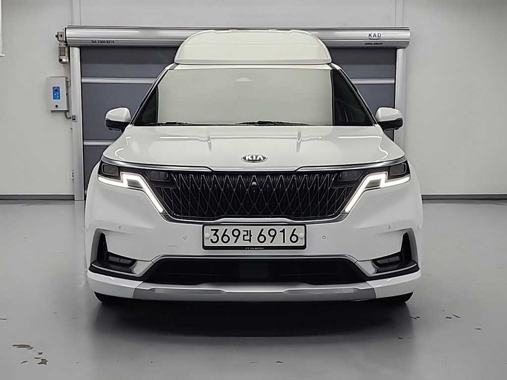 KIA Carnival - Vista 3