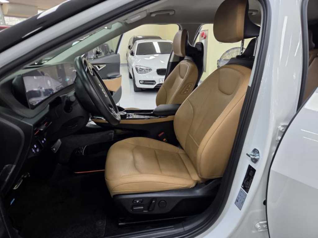 KIA EV6 - Vista 5