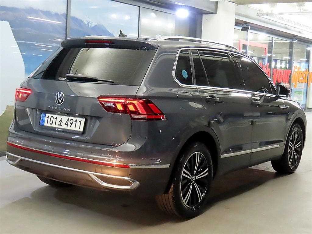 Volkswagen Tiguan - Vista 4