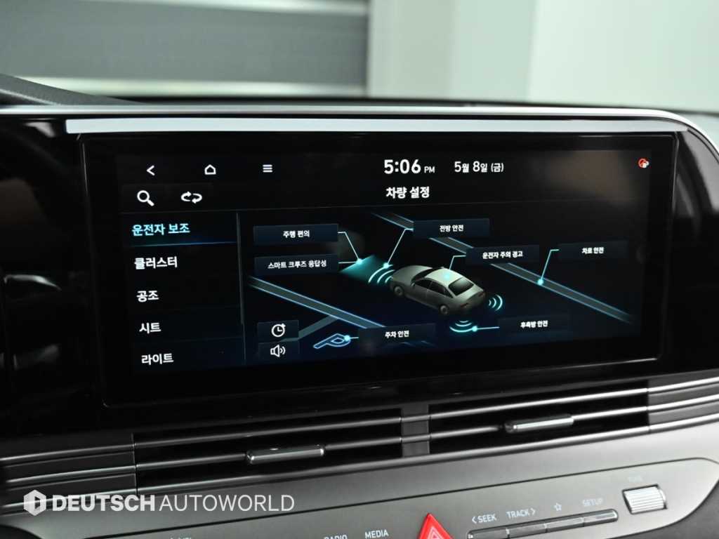 HYUNDAI Grandeur - Vista 11