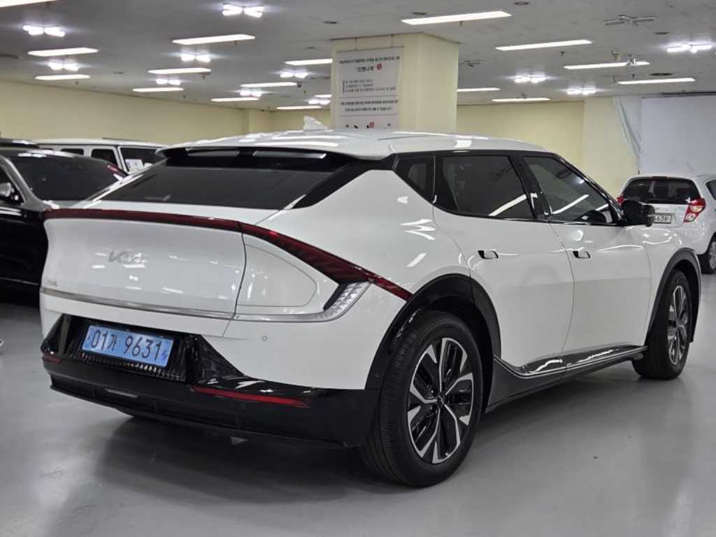 KIA EV6 - Vista 4