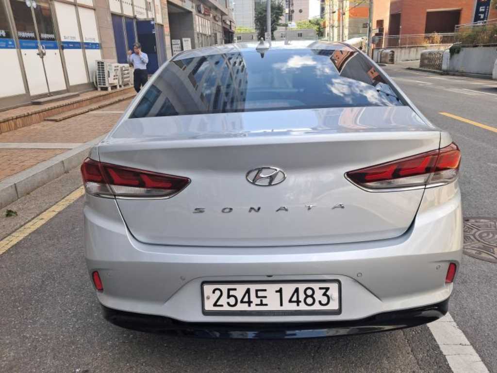 HYUNDAI Sonata - Vista 5