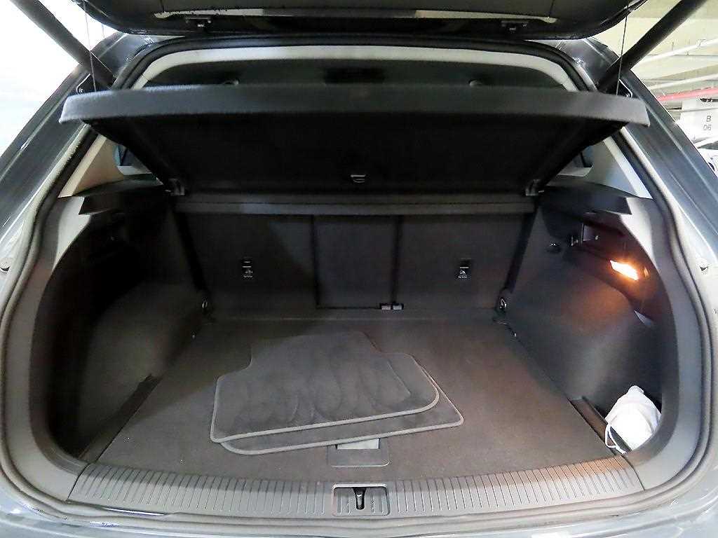 Volkswagen Tiguan 2021 Gris - Importación desde Corea - HF Imports Iquique - Foto 18