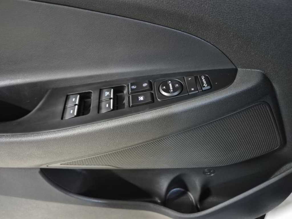 HYUNDAI Tucson - Vista 9