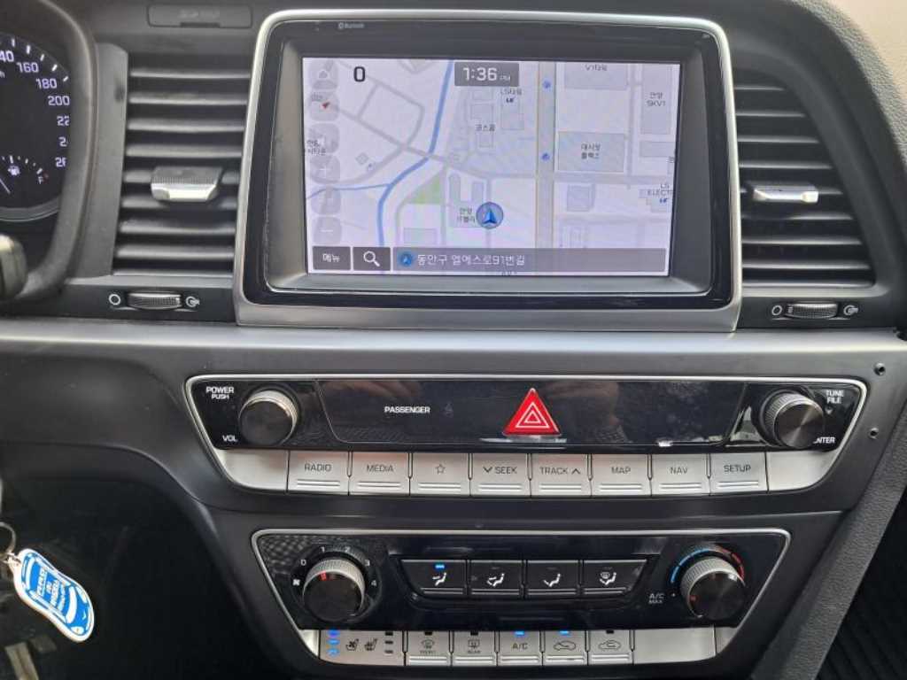 HYUNDAI Sonata - Vista 10