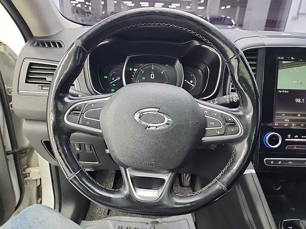 SAMSUNG QM6 - Vista 9
