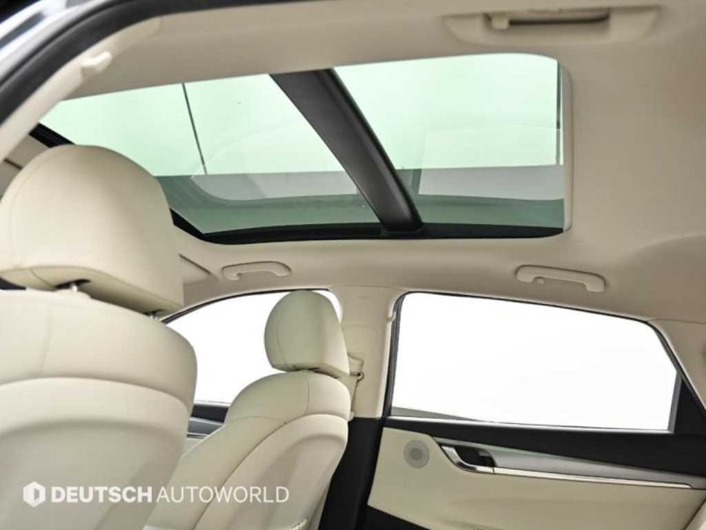HYUNDAI Grandeur - Vista 6