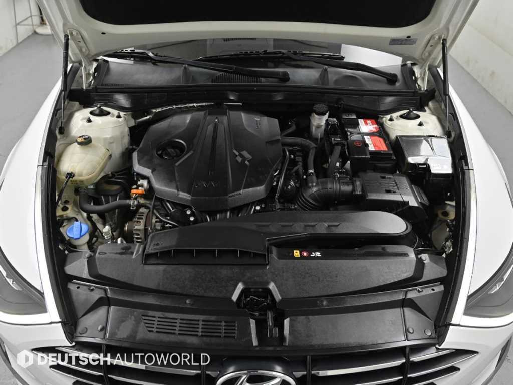HYUNDAI Sonata - Vista 6