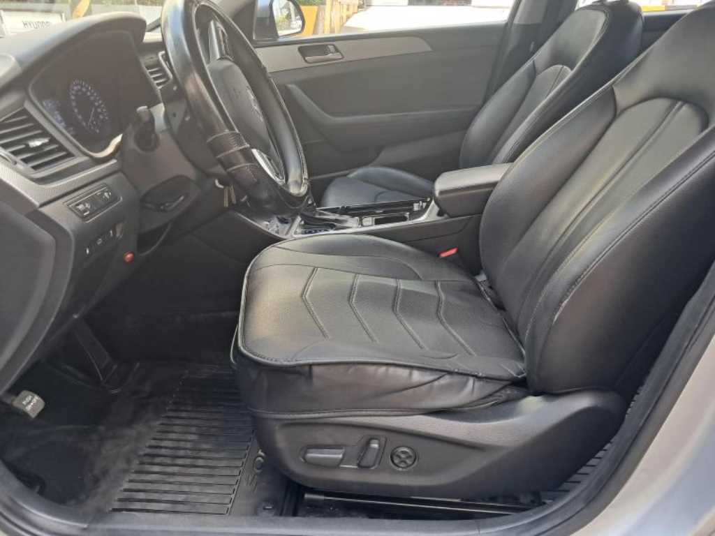 HYUNDAI Sonata - Vista 6