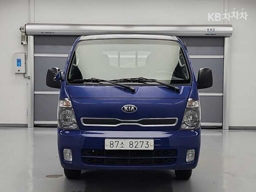 Small Truck Cargo (small) - Vista 2