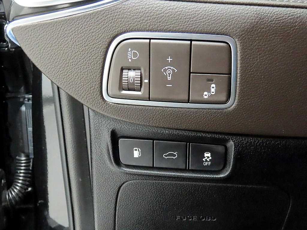 HYUNDAI Grandeur - Vista 12