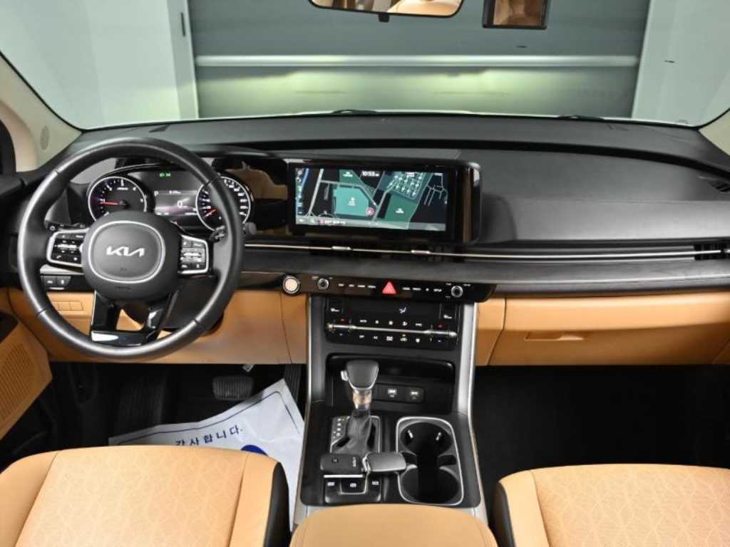 KIA Carnival - Vista 7