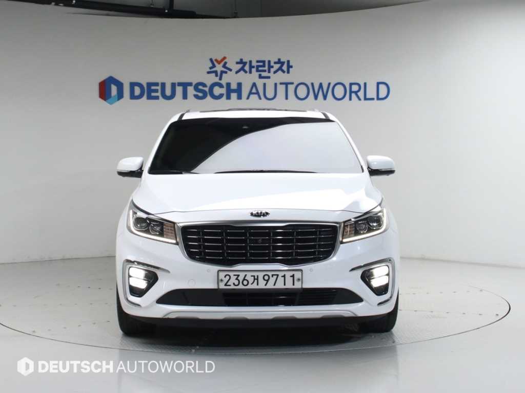 KIA Carnival - Vista 3