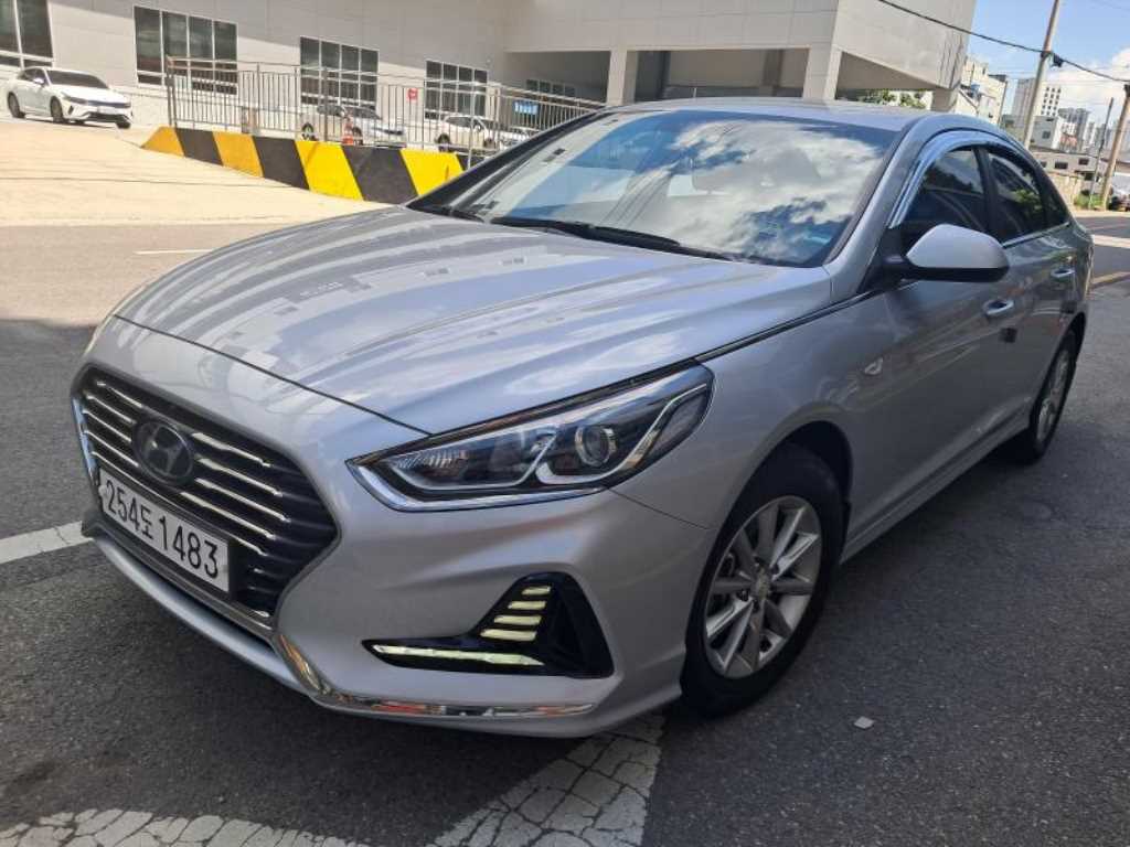 HYUNDAI Sonata - Vista 2