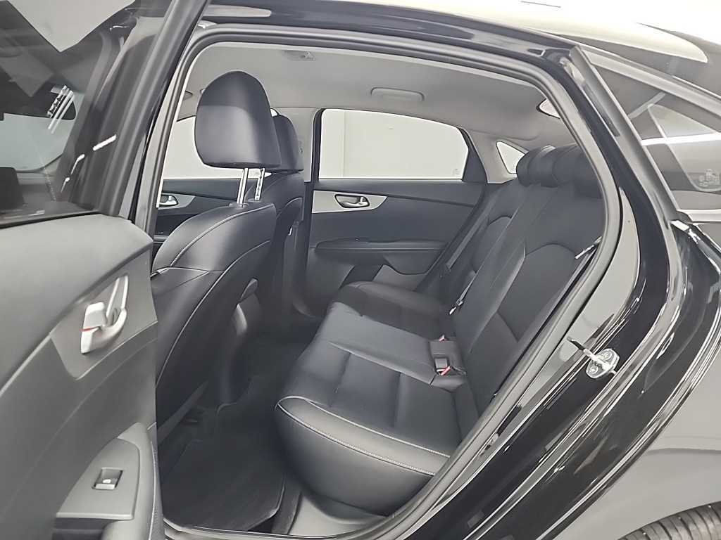KIA K3 - Vista 12