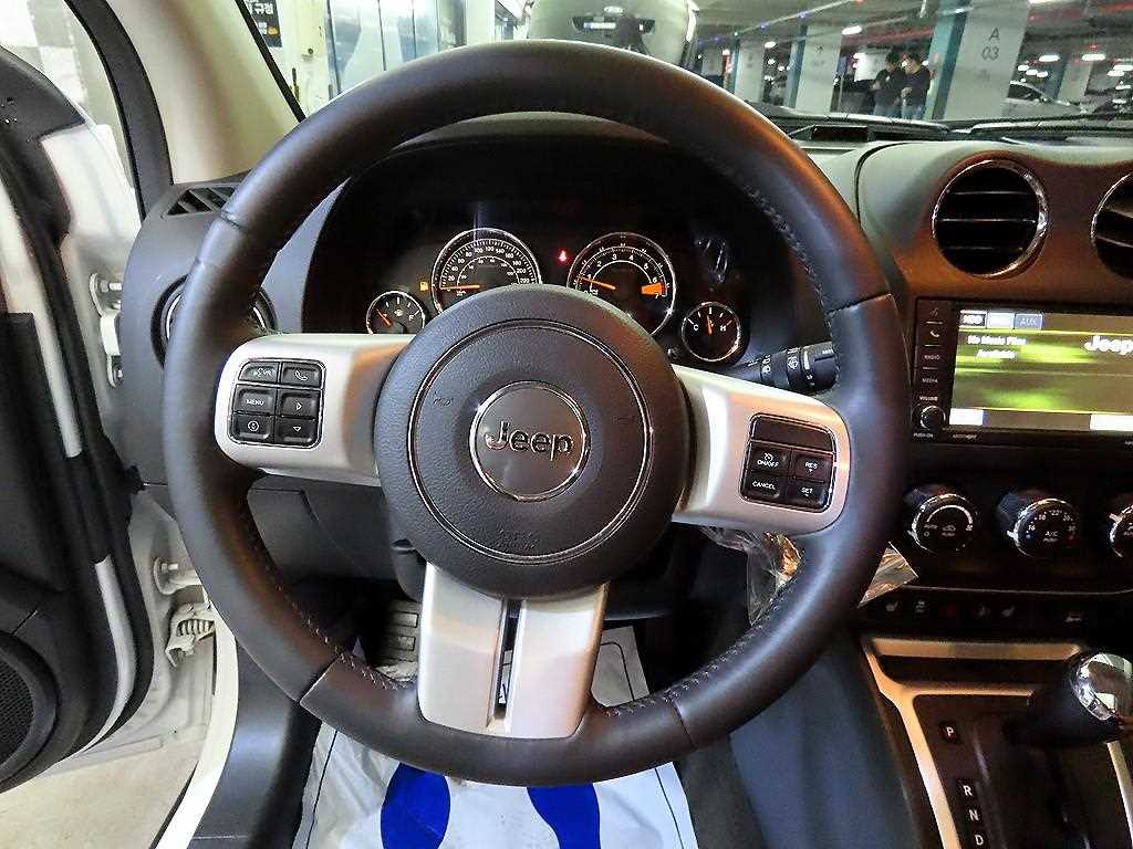 Jeep Compass - Vista 8