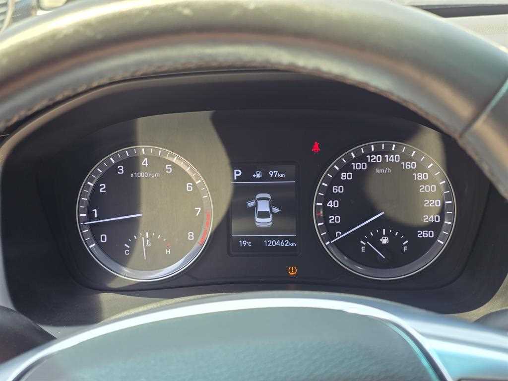 HYUNDAI Sonata - Vista 10