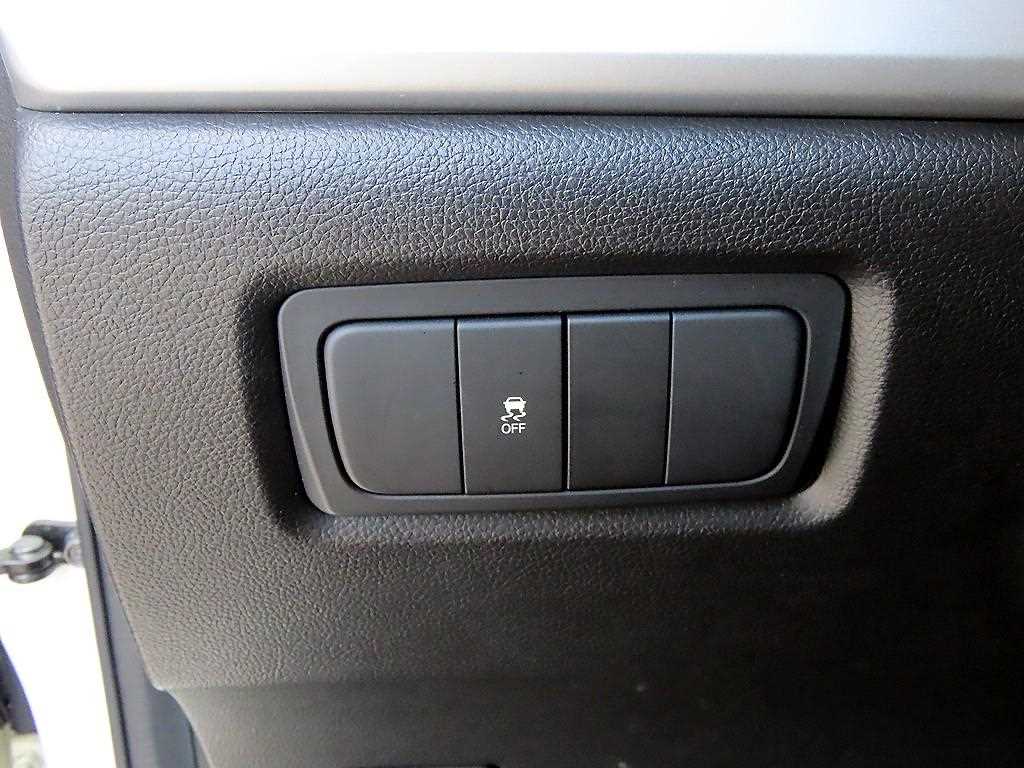 Ssangyong Korando - Vista 12