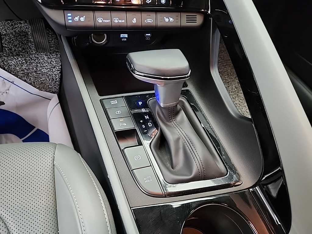 HYUNDAI Avante - Vista 8