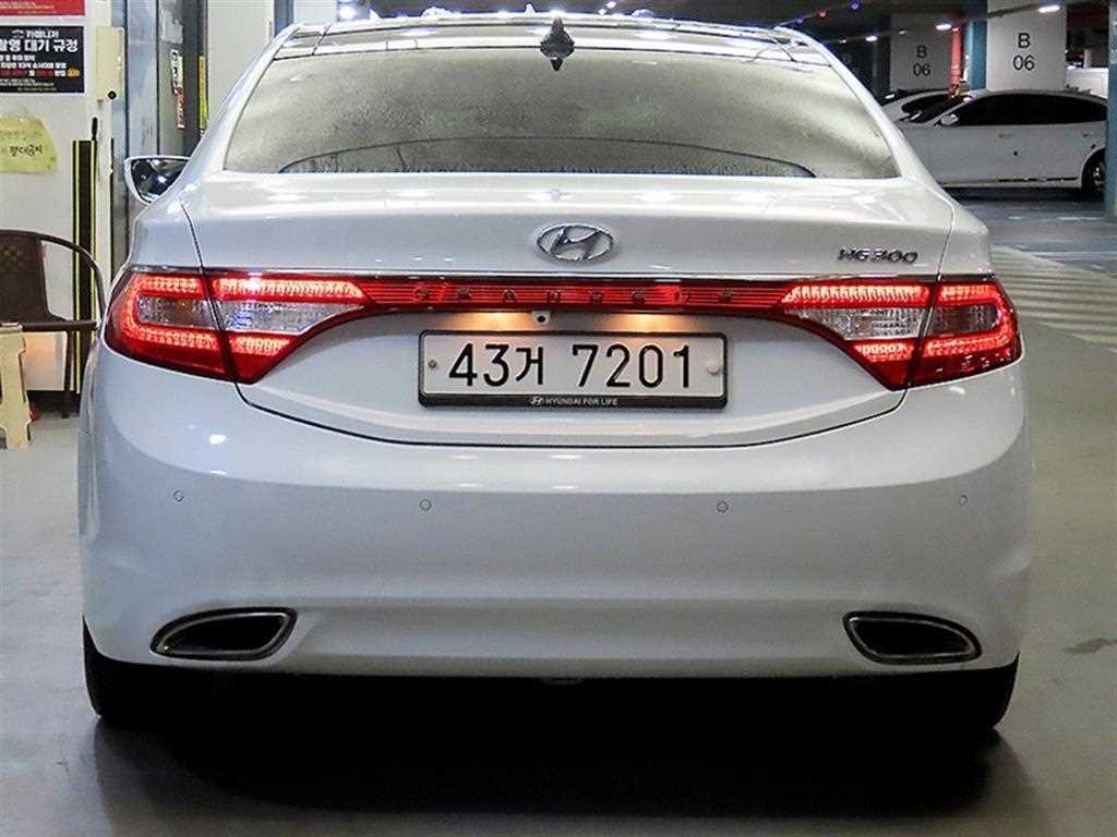 HYUNDAI Grandeur - Vista 5