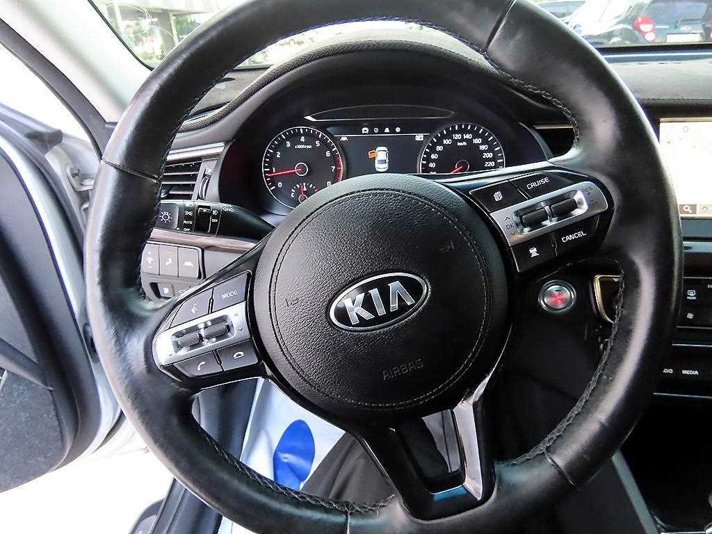 KIA K7 - Vista 8