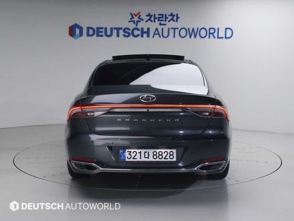 HYUNDAI Grandeur - Vista 5