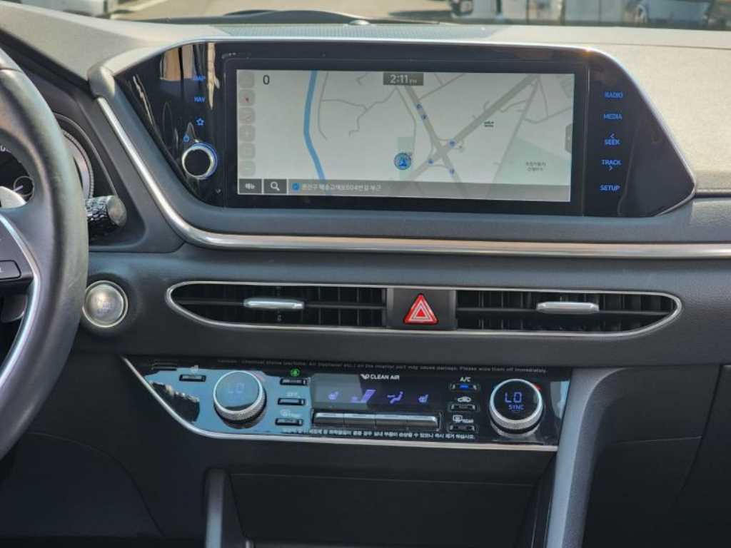 HYUNDAI Sonata - Vista 9
