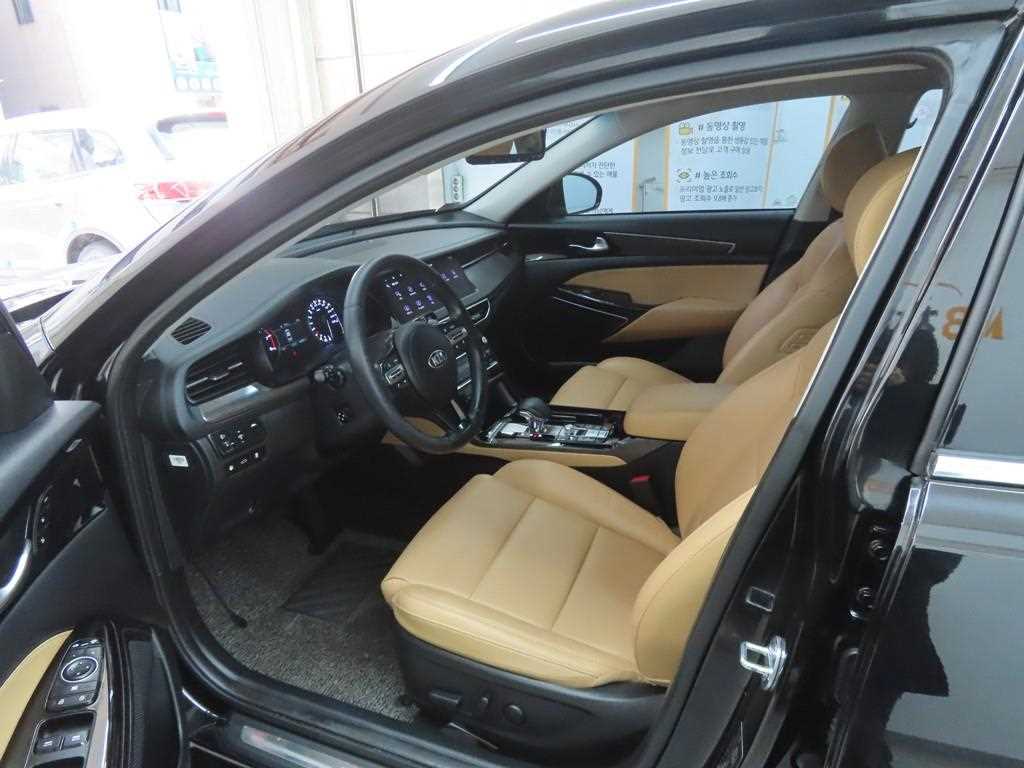 KIA K7 - Vista 5
